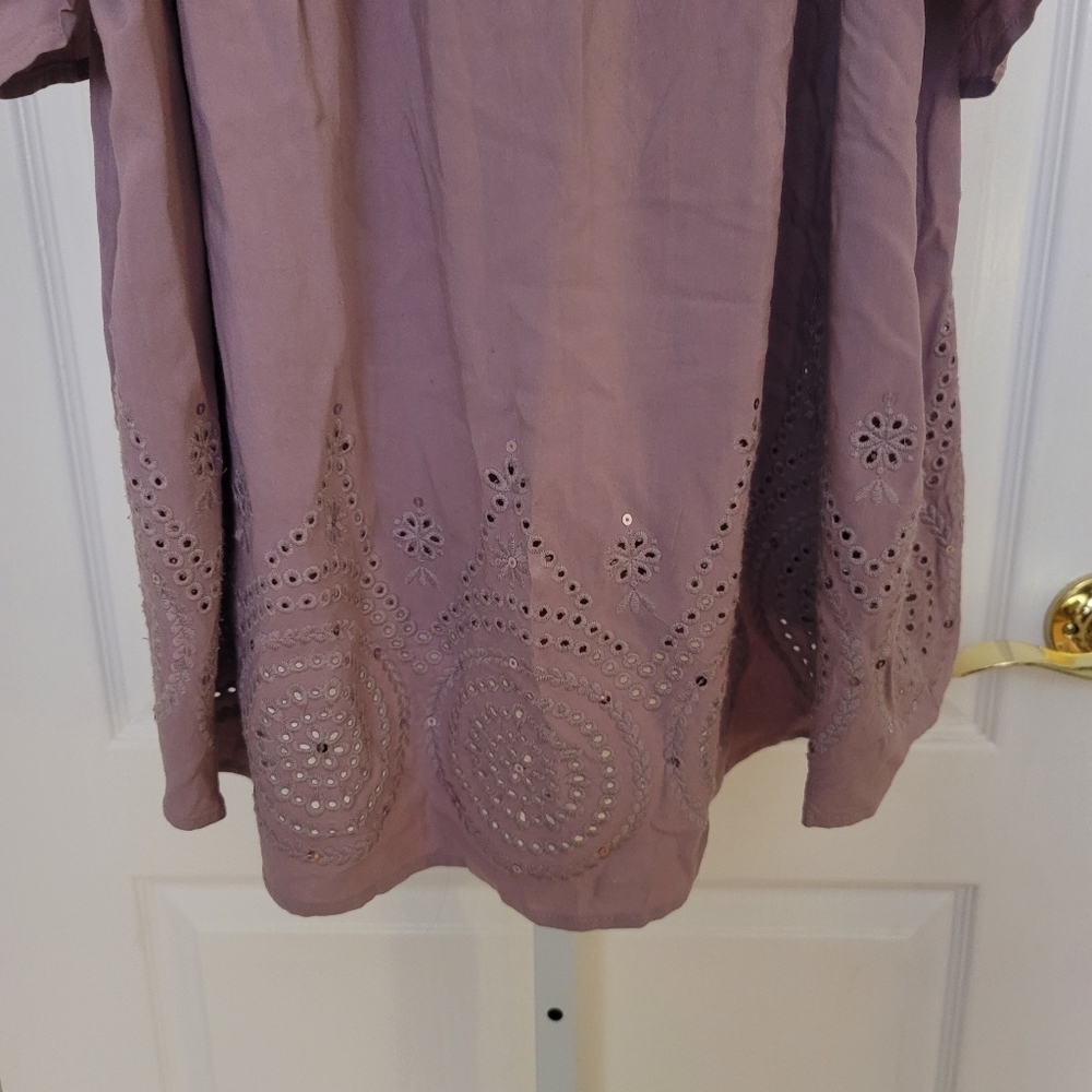 Torrid Cold Shoulder Top Size 2 - Picture 7 of 10